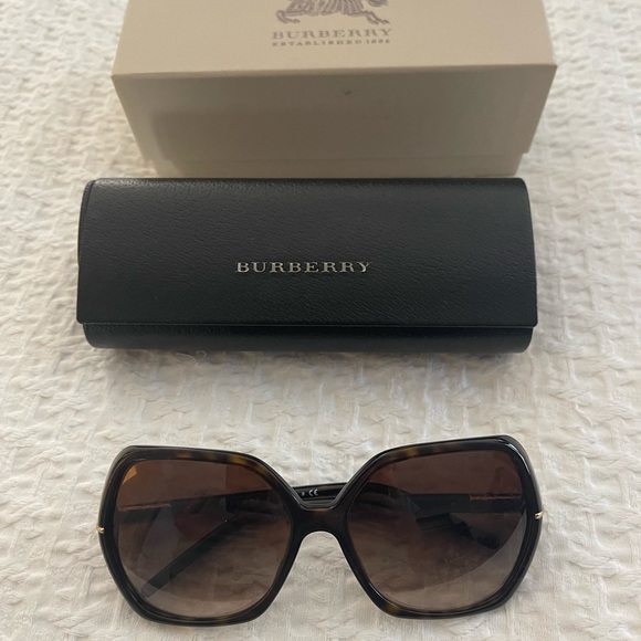 Burberry Brown sunglasses main image 4